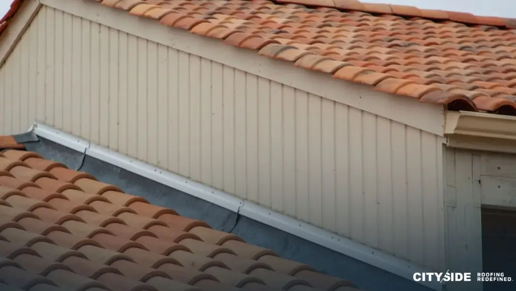 tile roof - Close-up view